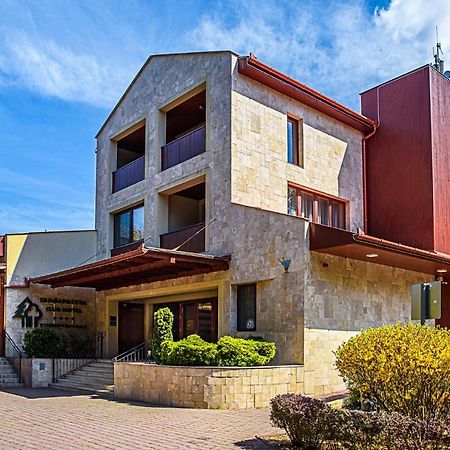 Erdospuszta Club Hotel Fenyves Дебрецен Екстериор снимка