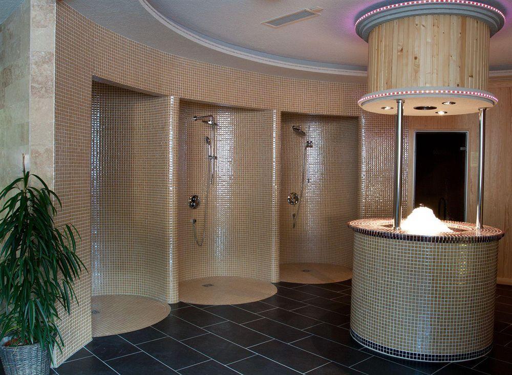 Erdospuszta Club Hotel Fenyves Дебрецен Екстериор снимка