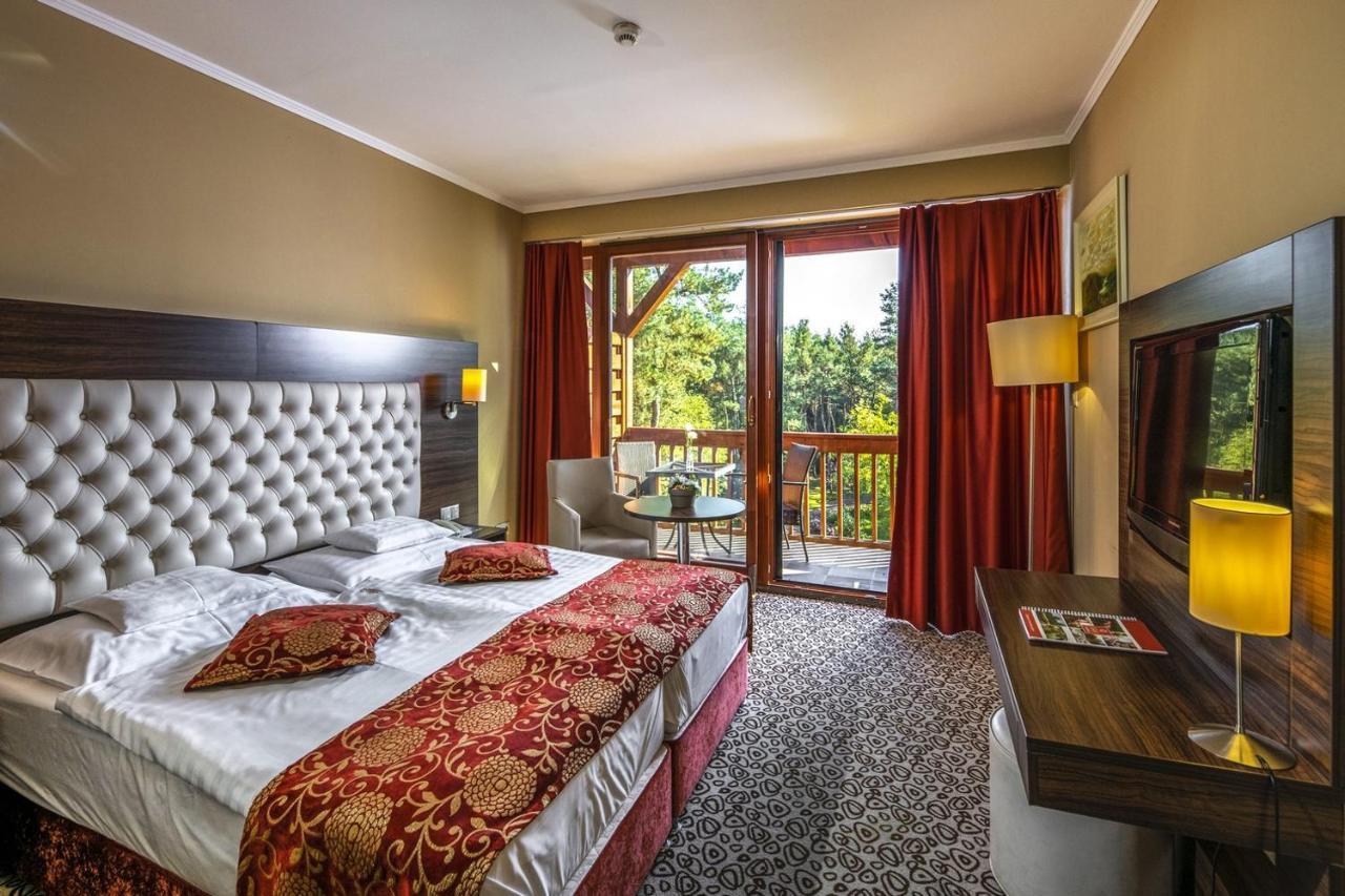 Erdospuszta Club Hotel Fenyves Дебрецен Екстериор снимка