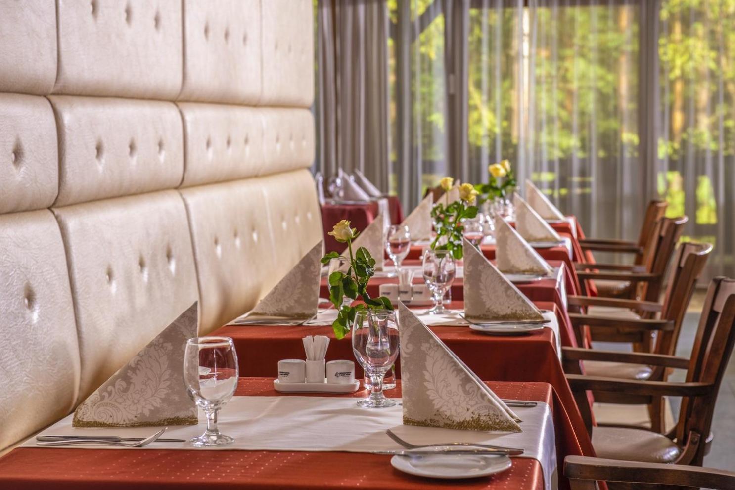 Erdospuszta Club Hotel Fenyves Дебрецен Екстериор снимка